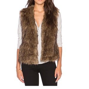 NWT Faux fur vest